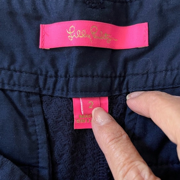 LILY PULITZER CALLAHAN JACQUARD SHORTS NAVY BLUE SIZE 2 Summer Preppy Academia - Picture 8 of 13